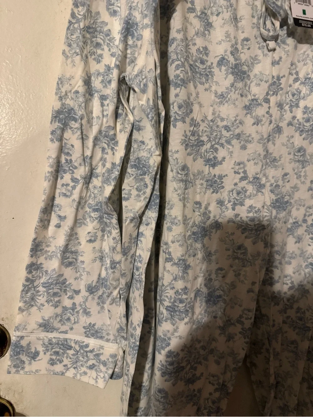 Lauren Ralph Lauren White Pajama Set with Blue Floral Print
